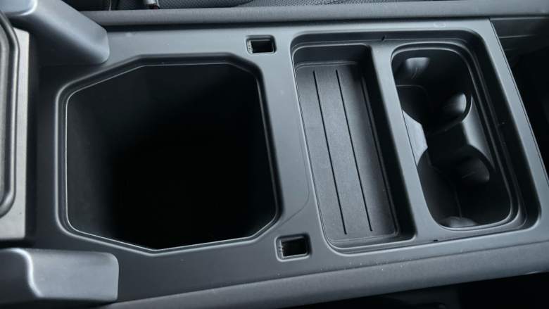 Land Rover Defender 3.0 D250 X-Dynamic SE 90 3dr Auto Diesel Estate